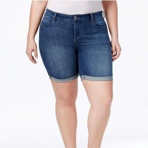 NWT Celebrity Pink Plus Cuffed Denim Shorts 18